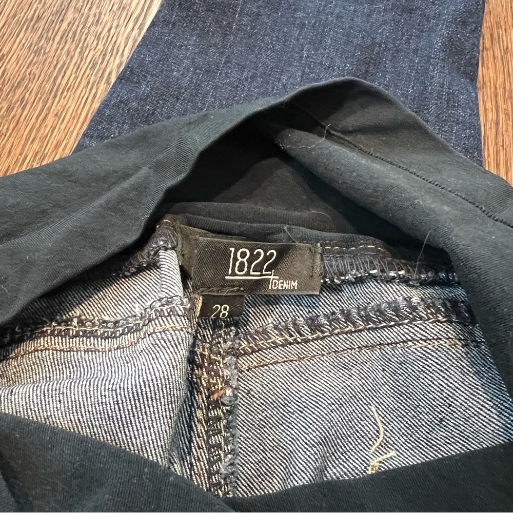 Maternity Jeans - Picture 6 of 8